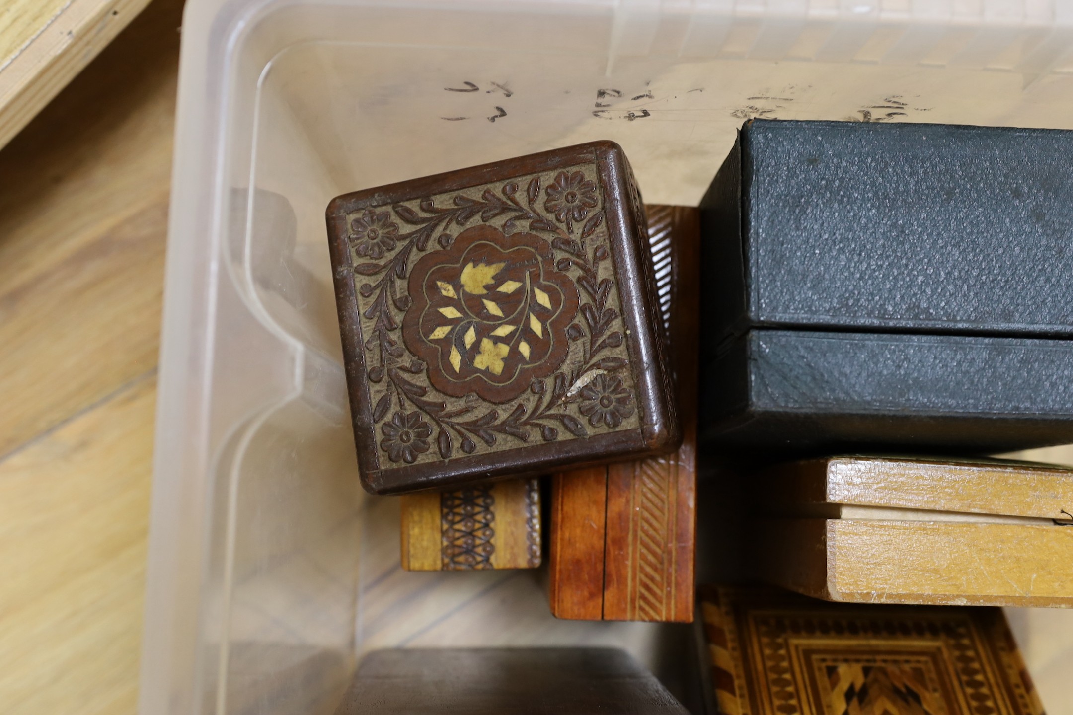 A selection of various boxes, to include a leather jewellery box, wooden inlaid card boxes and others